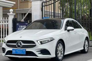 奔馳GLE 奔馳  GLE 350 4MATIC 時(shí)尚型