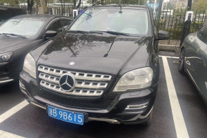 奔驰M级 奔驰 ML 300 4MATIC