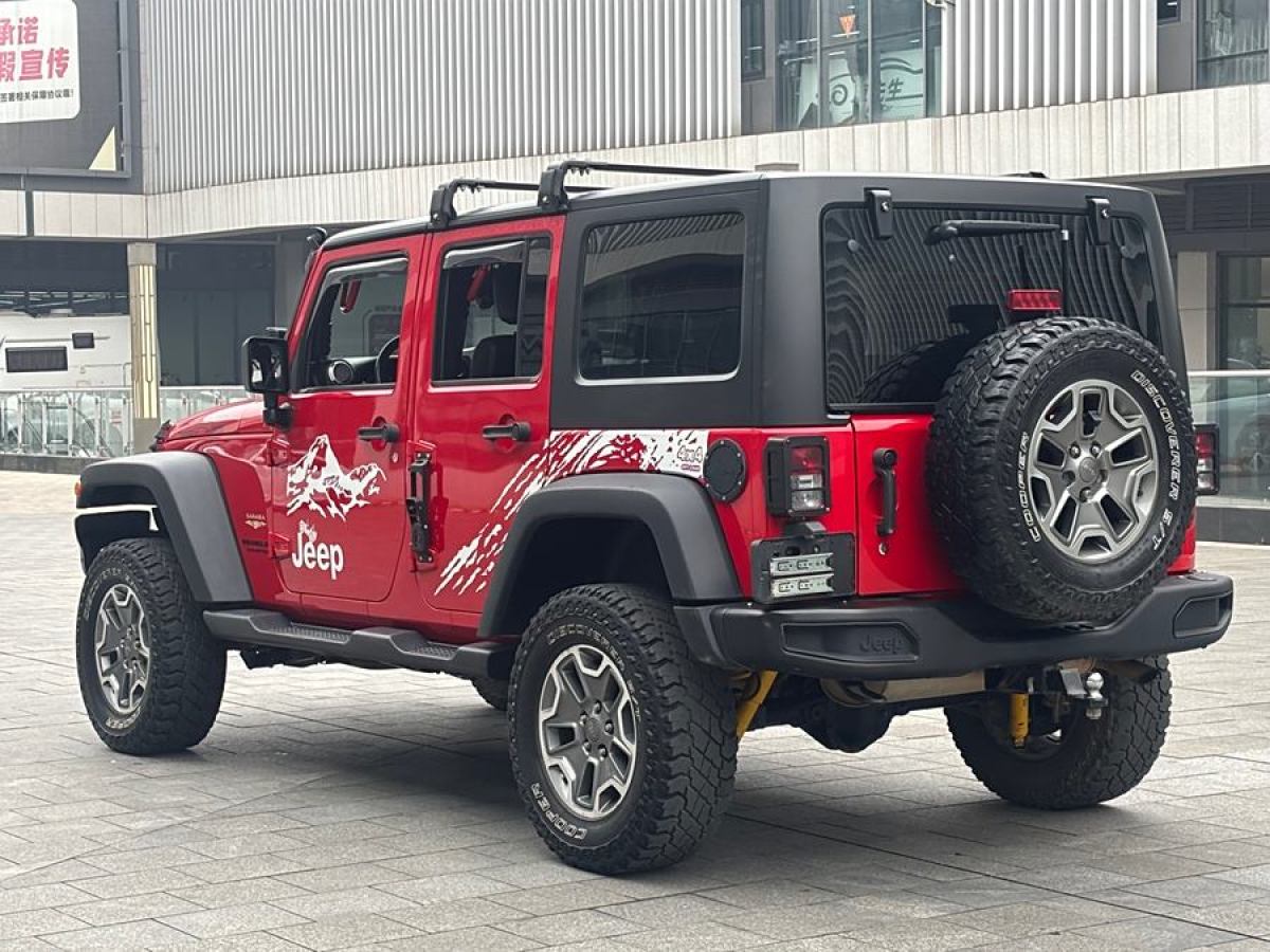 Jeep 牧馬人  2014款 3.0L Sahara 四門版圖片