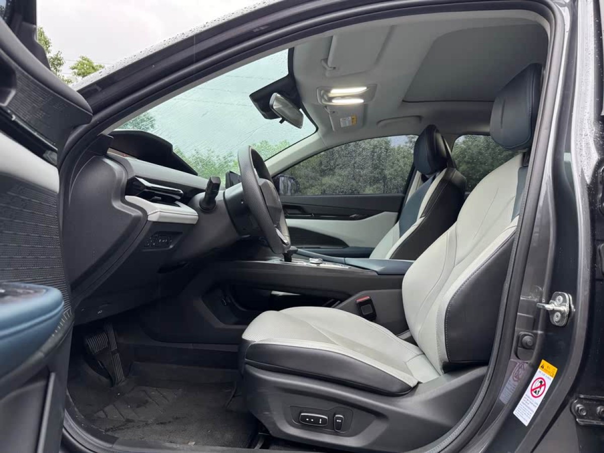 長(zhǎng)安 長(zhǎng)安UNI-V 智電iDD  2023款 智電iDD 1.5T 113km智酷型圖片