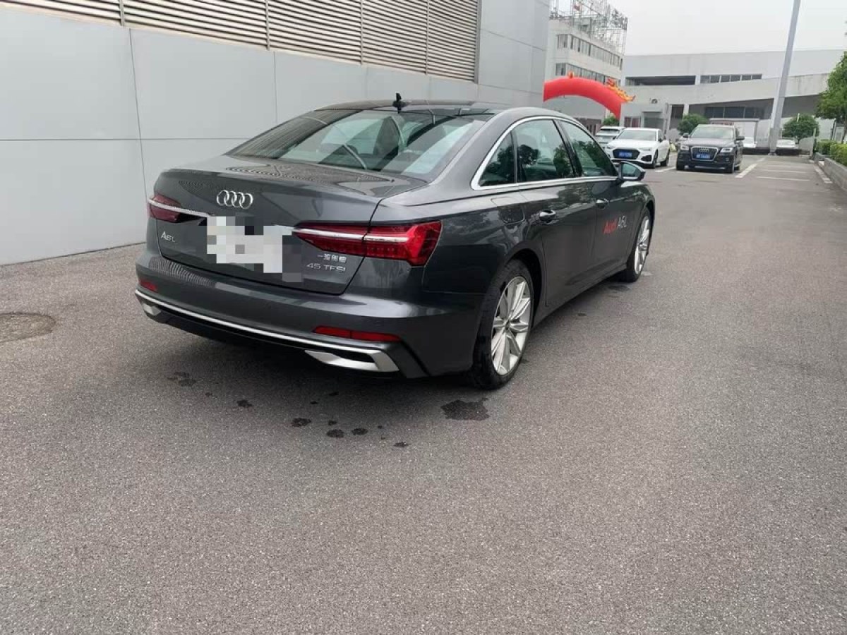 奧迪 奧迪A6L  2024款 45 TFSI 臻選動感型圖片