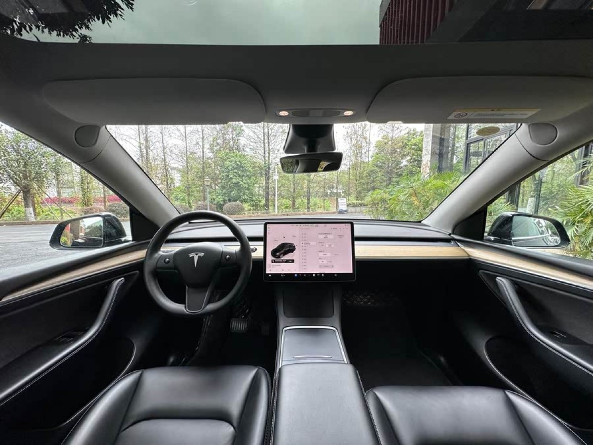 特斯拉 Model Y  2022款 改款 后輪驅(qū)動版圖片