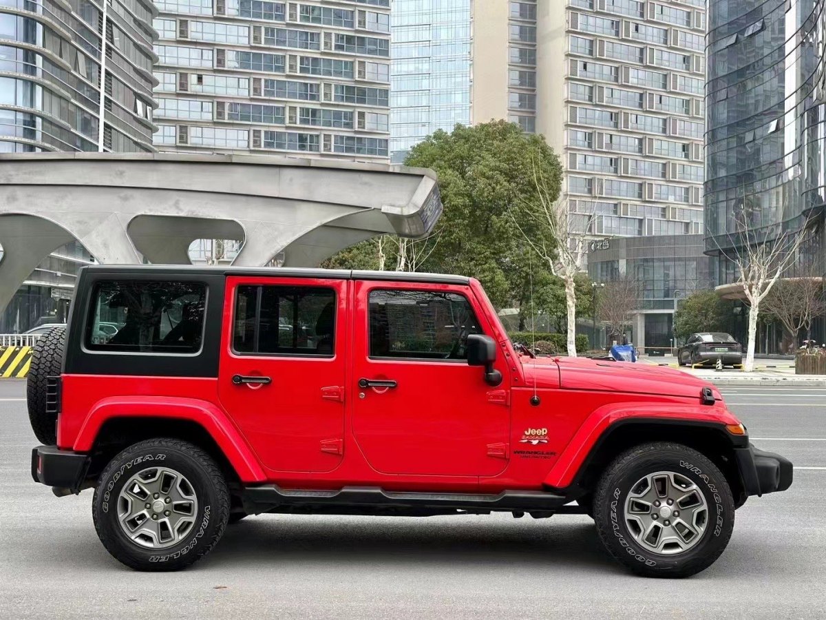 2018年1月Jeep 牧马人  2017款 3.0L Sahara 四门舒享版