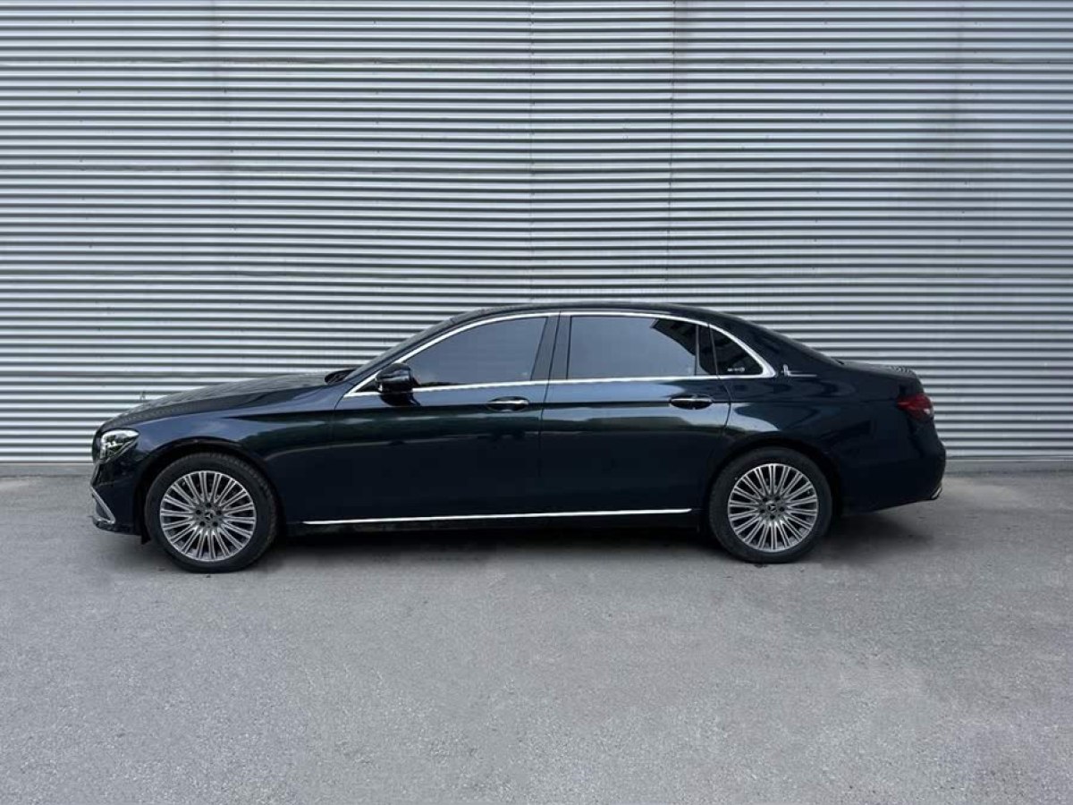 奔馳 奔馳E級(jí)  2023款 改款 E 300 L 豪華型圖片