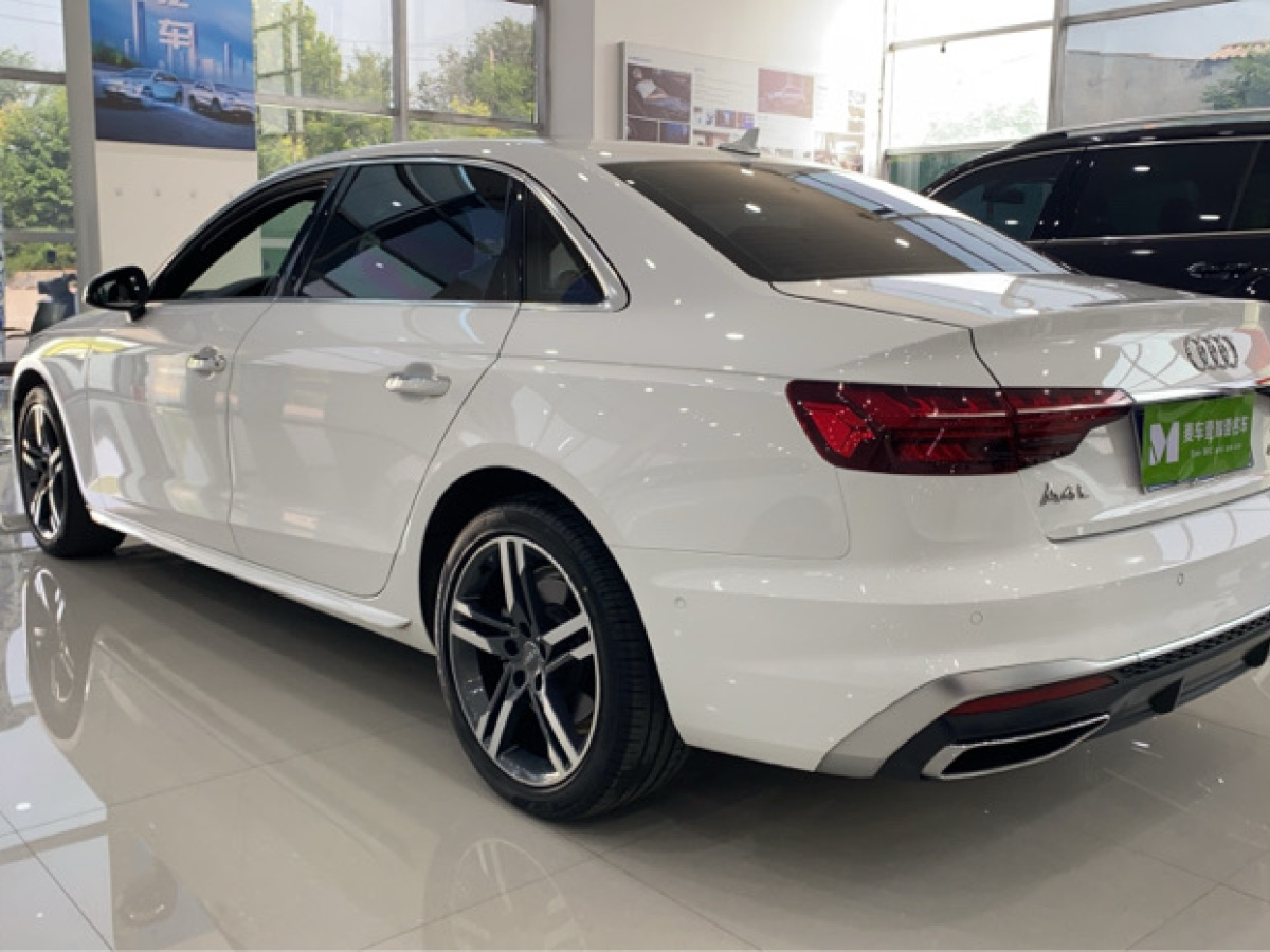 奥迪 奥迪A4L  2020款 40 TFSI 豪华动感型图片