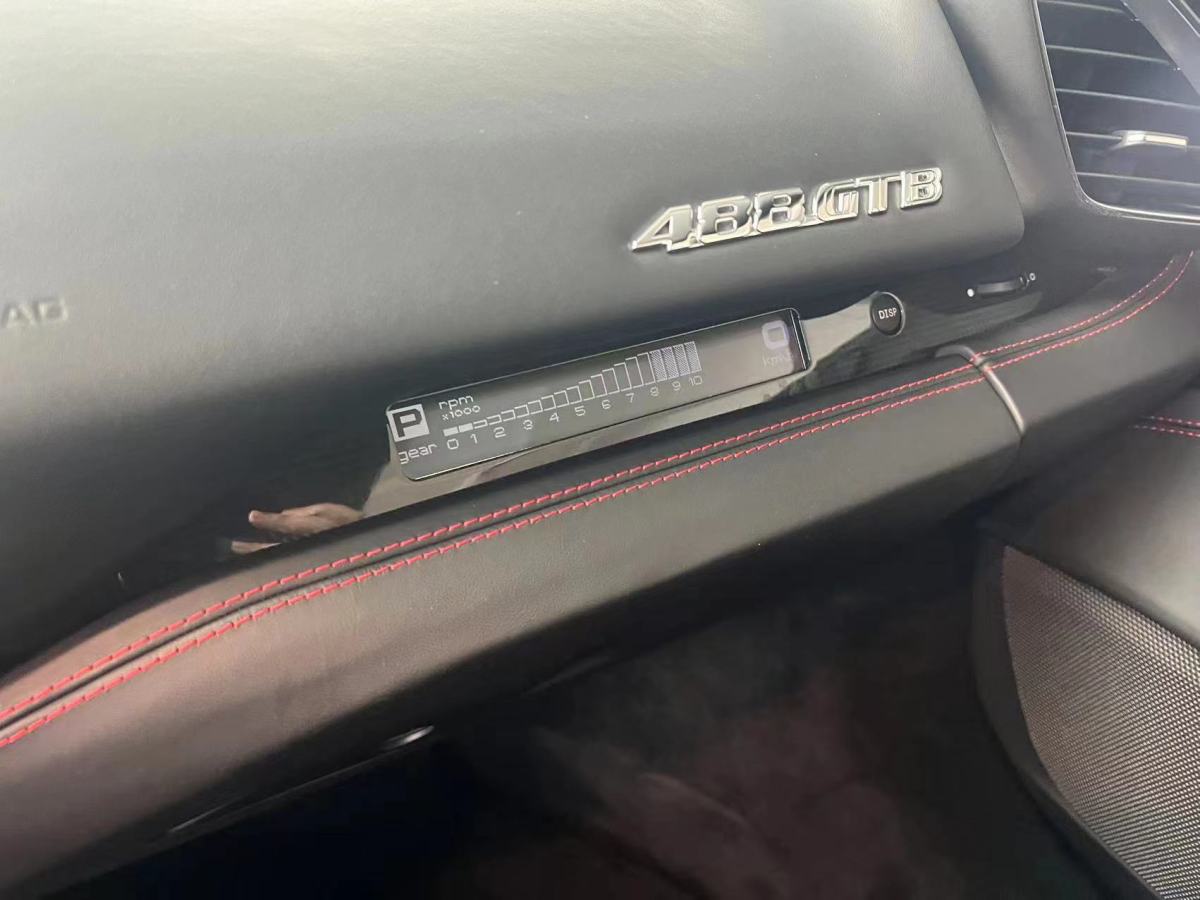 2018年5月法拉利 488  2015款 488 GTB