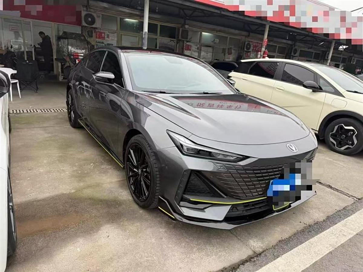 長安 長安UNI-V  2022款 1.5T 智慧領(lǐng)航型圖片