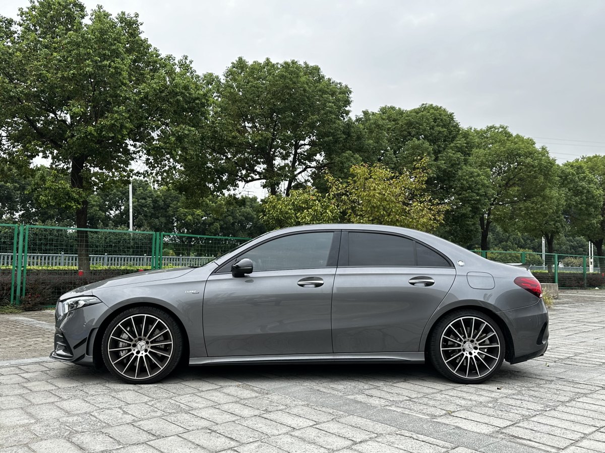 2023年3月奔馳 奔馳A級(jí)AMG  2023款 AMG A 35 4MATIC