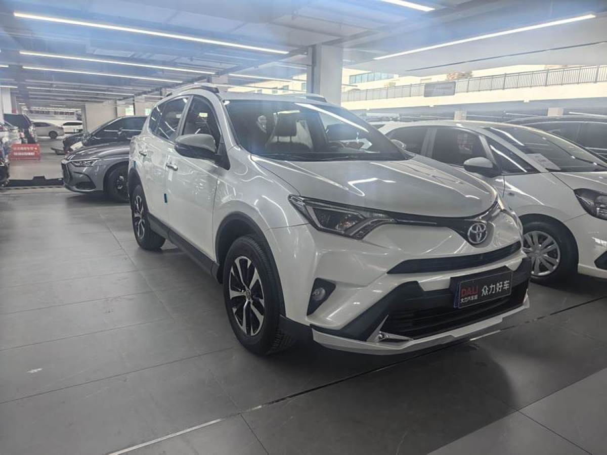 豐田 RAV4榮放  2016款 2.0L CVT兩驅(qū)風(fēng)尚版圖片