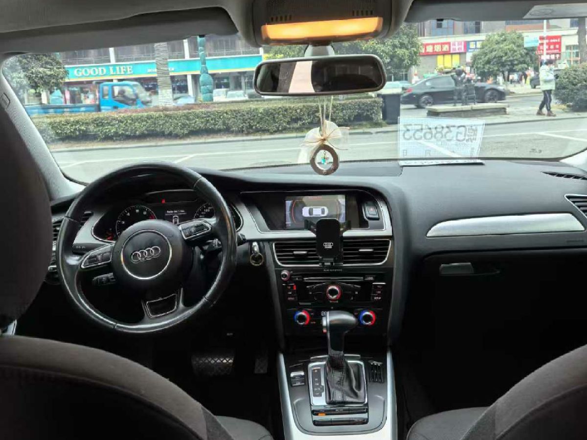 奧迪 奧迪A4L  2015款 A4L 1.8TFSI 30TFSI 舒適型圖片