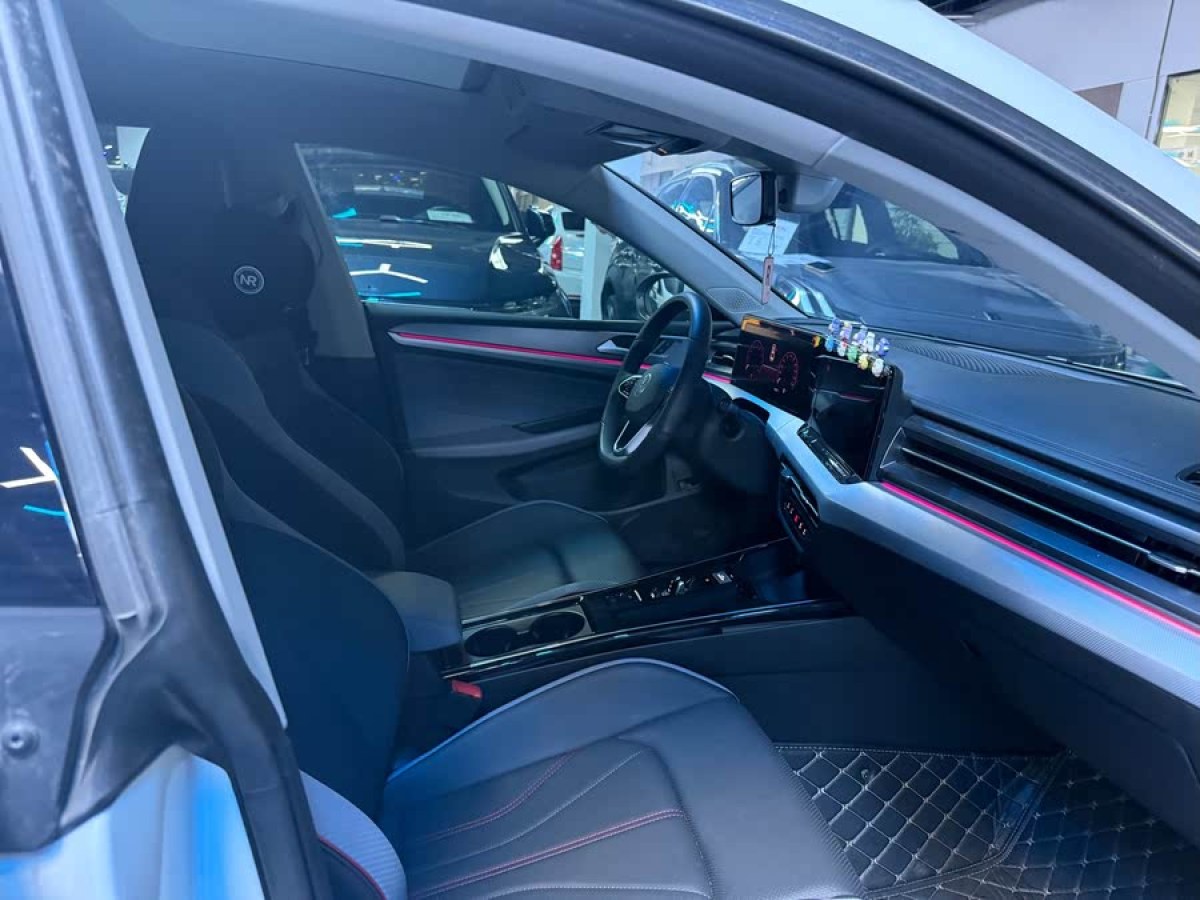 大眾 凌渡  2023款 凌渡L 280TSI DSG酷辣版圖片