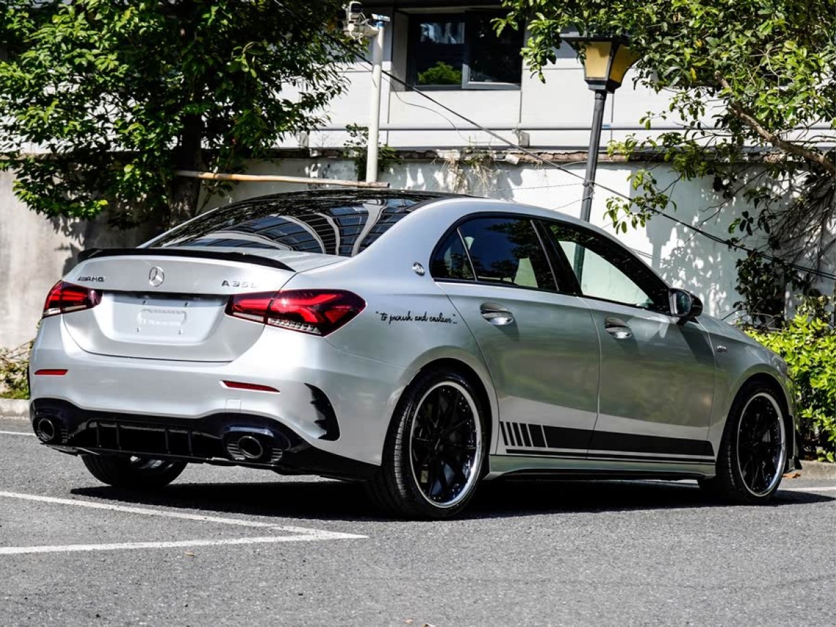 奔馳 奔馳A級AMG  2023款 AMG A 35 4MATIC圖片