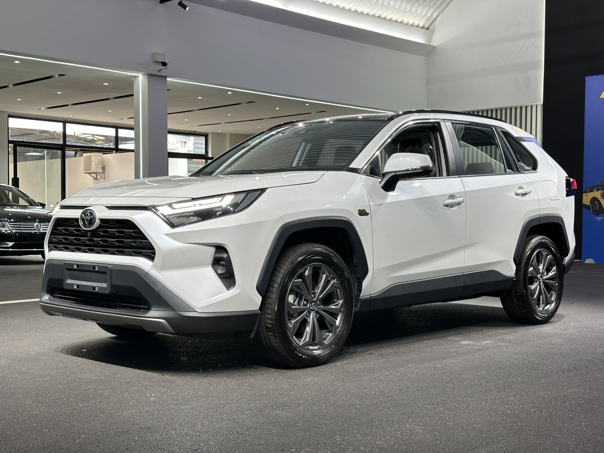 豐田 RAV4  2018款 榮放 2.0L CVT兩驅(qū)風(fēng)尚版圖片