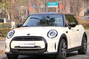 MINI MINI 改款 1.5T COOPER 藝術(shù)家