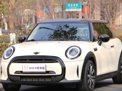 2022年8月 MINI MINI 改款 1.5T COOPER 藝術(shù)家圖片