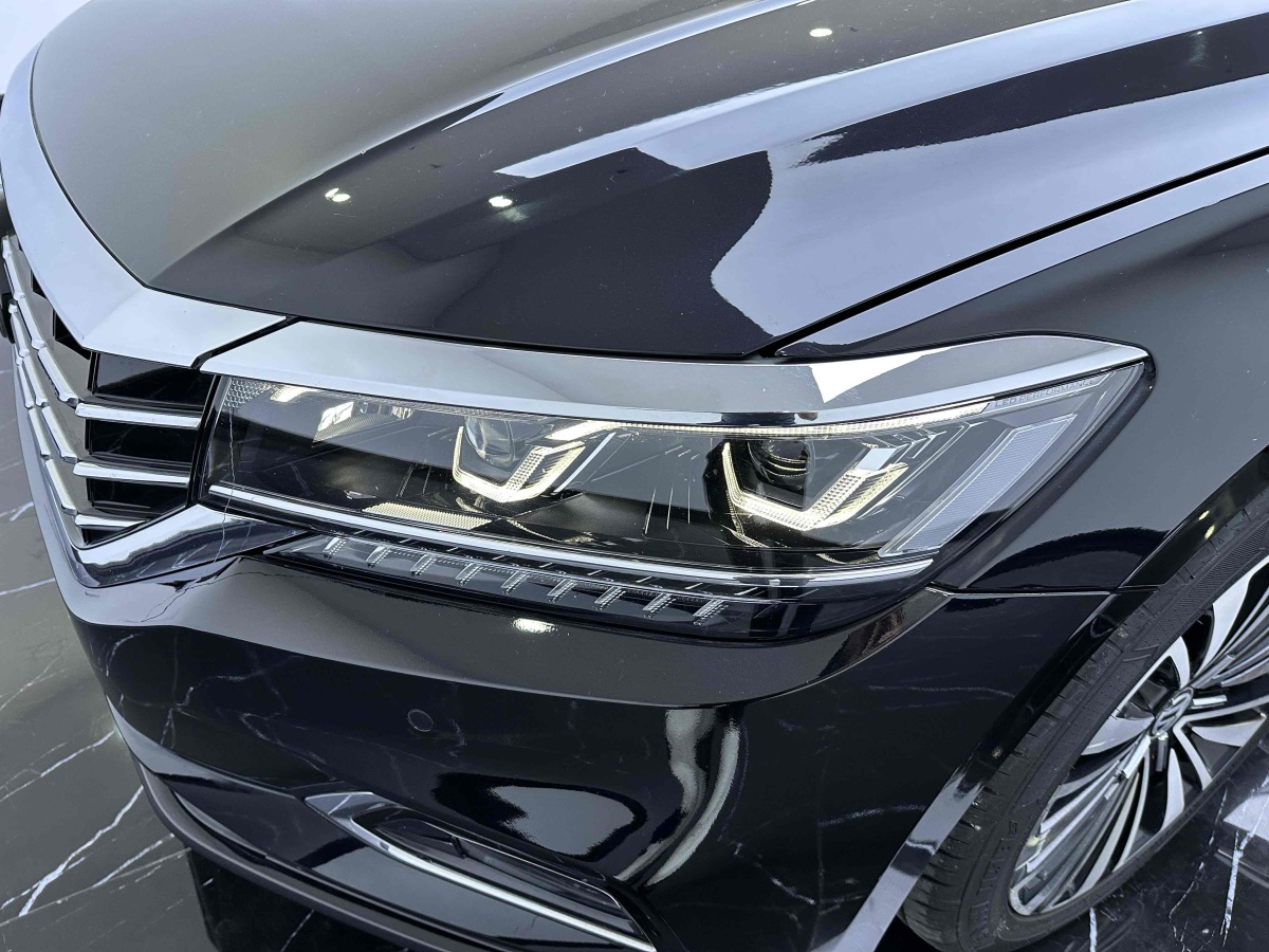 2019年9月大眾 帕薩特  2019款 330TSI 尊貴版 國V