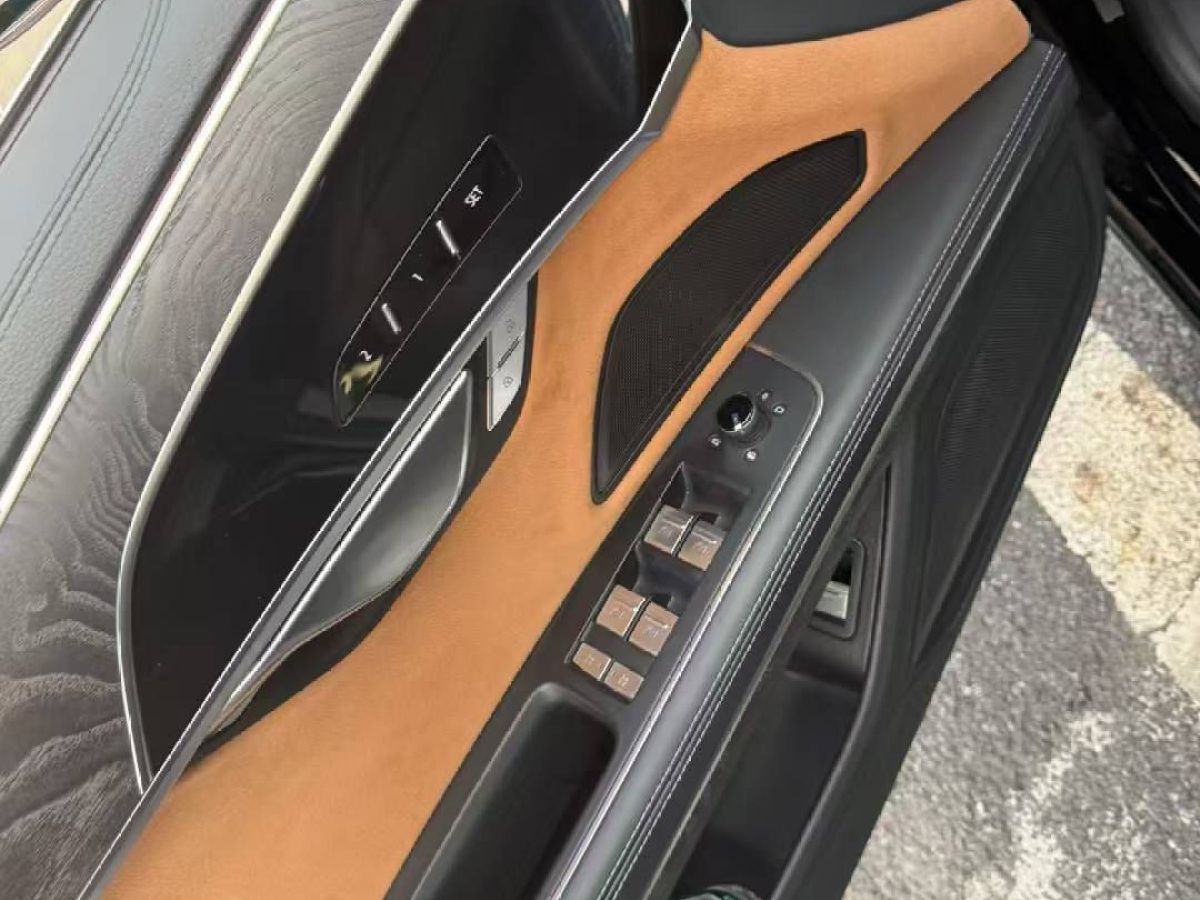 奧迪 奧迪A8  2023款 A8L 60 TFSI quattro圖片