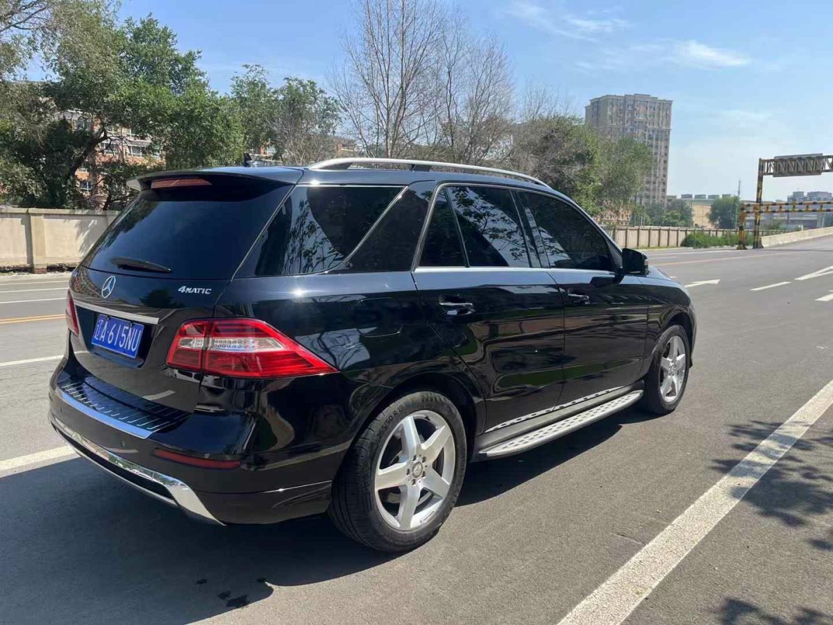 奔馳 奔馳M級(jí)  2012款 ML 350 豪華型圖片