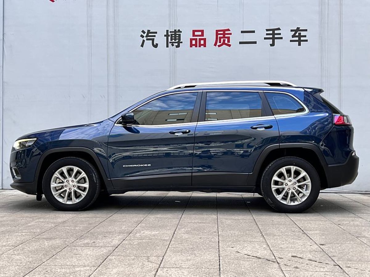 Jeep 自由光  2019款 2.0T 兩驅(qū)智享版 國VI圖片