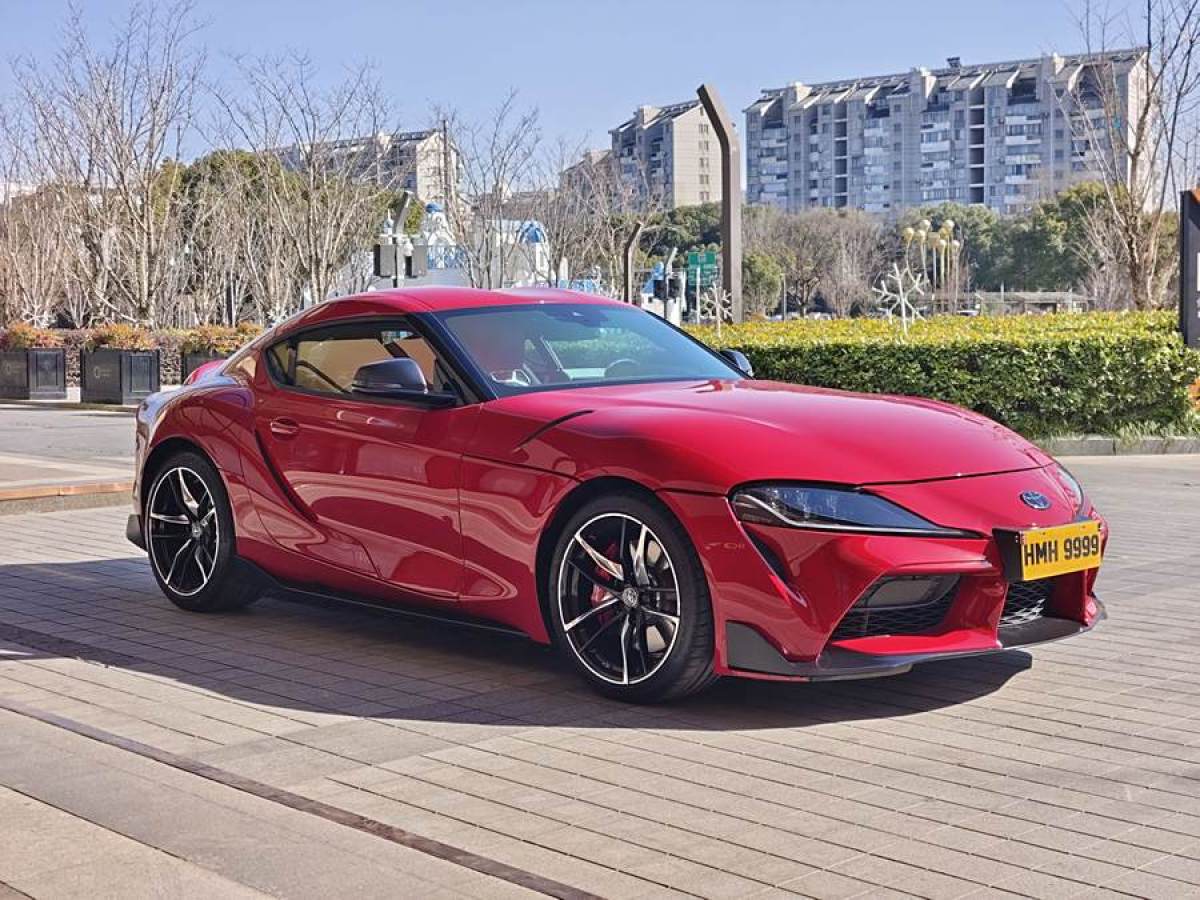 豐田 SUPRA  2022款 改款 GR SUPRA 3.0T 標(biāo)準(zhǔn)型圖片