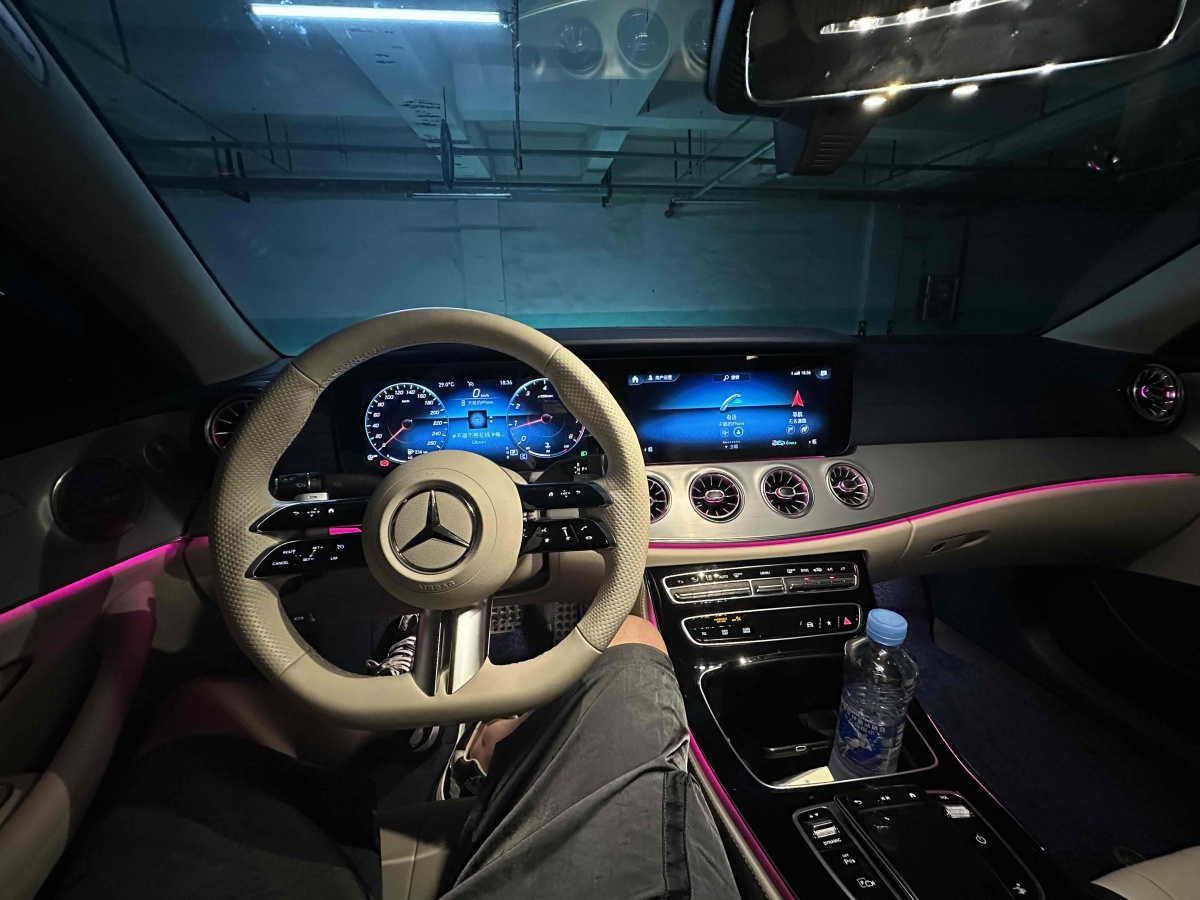 奔馳 奔馳E級(jí)  2023款 改款 E 300 轎跑車圖片