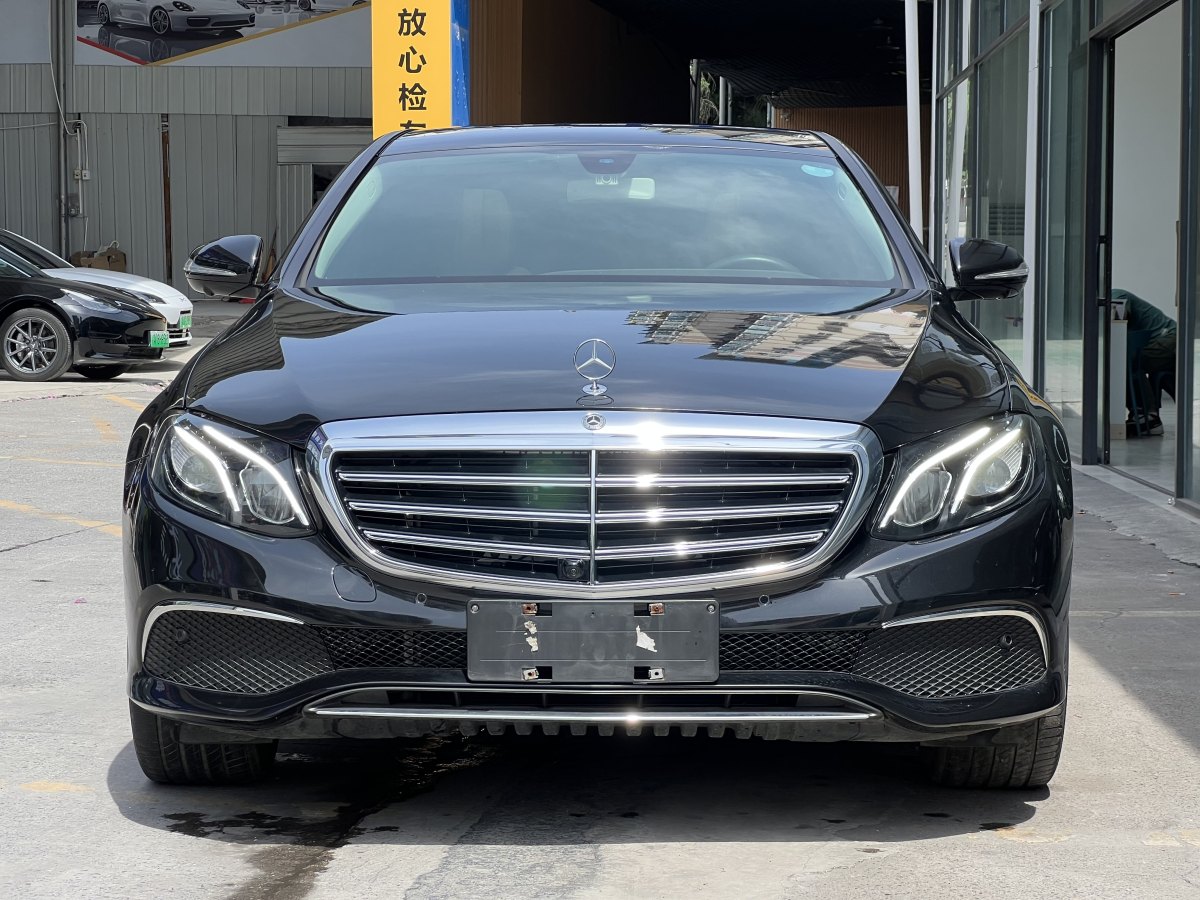 奔馳 奔馳E級  2020款 改款 E 300 L 時尚型圖片