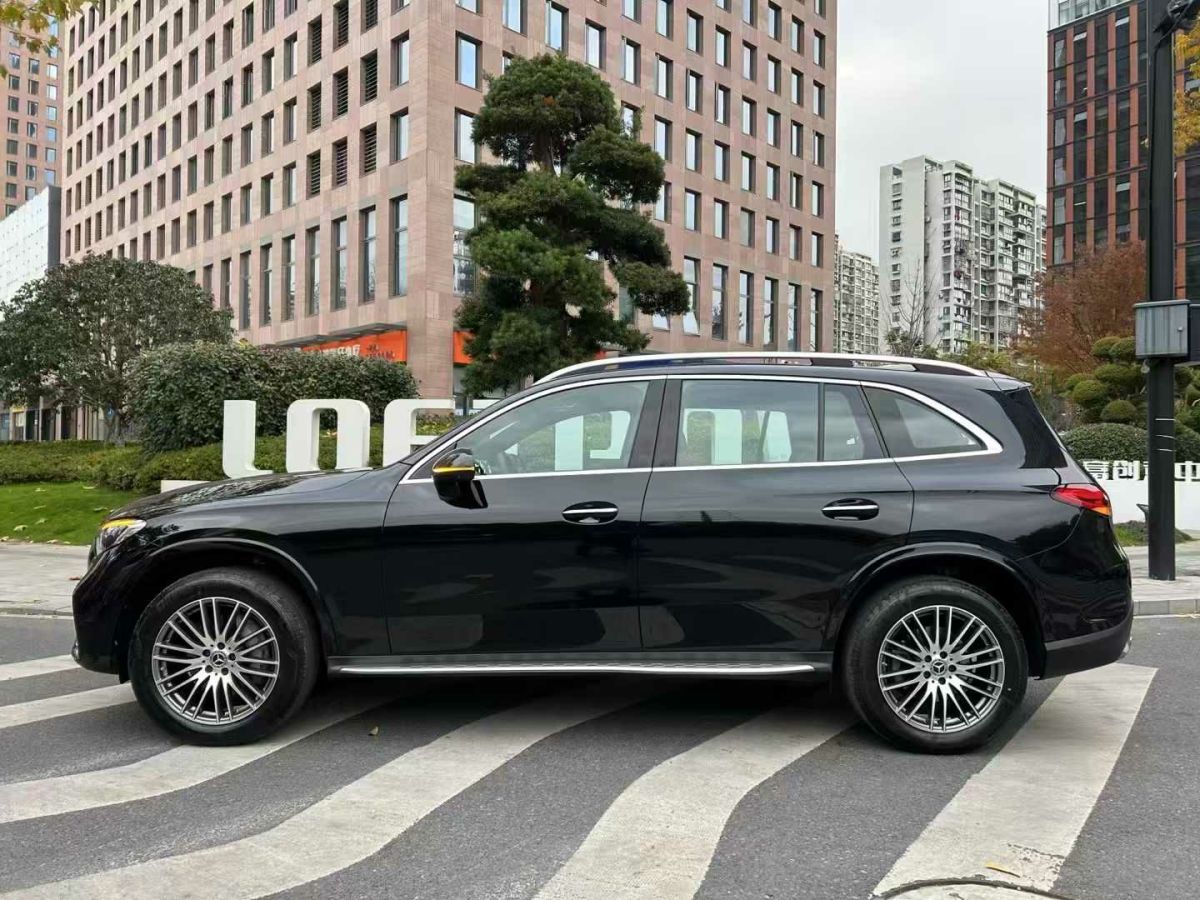 奔馳 奔馳GLC  2023款 GLC 300 4MATIC 轎跑SUV圖片
