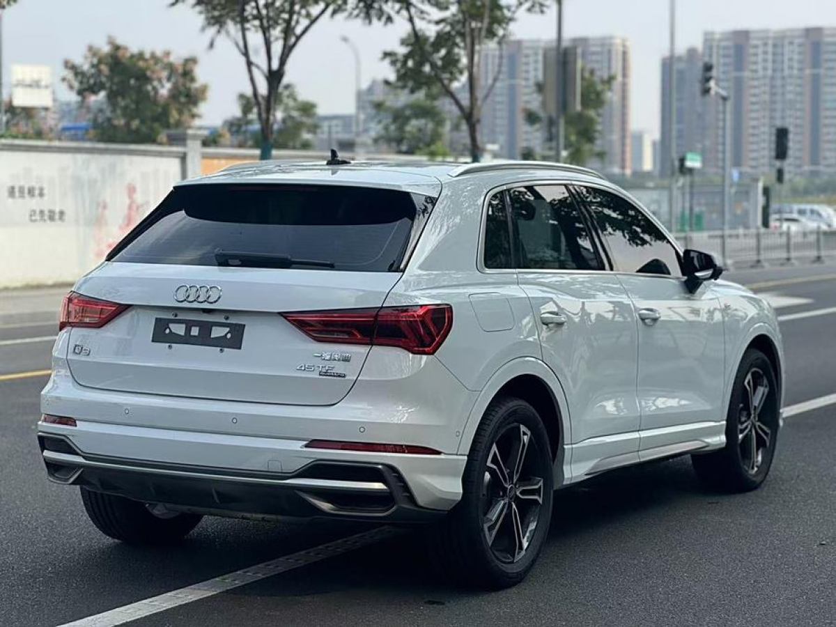 奧迪 奧迪Q3  2022款 45 TFSI quattro 時尚動感型圖片