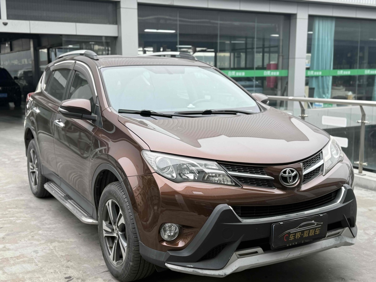 豐田 RAV4  2016款 榮放 2.0L CVT四驅(qū)新銳版圖片