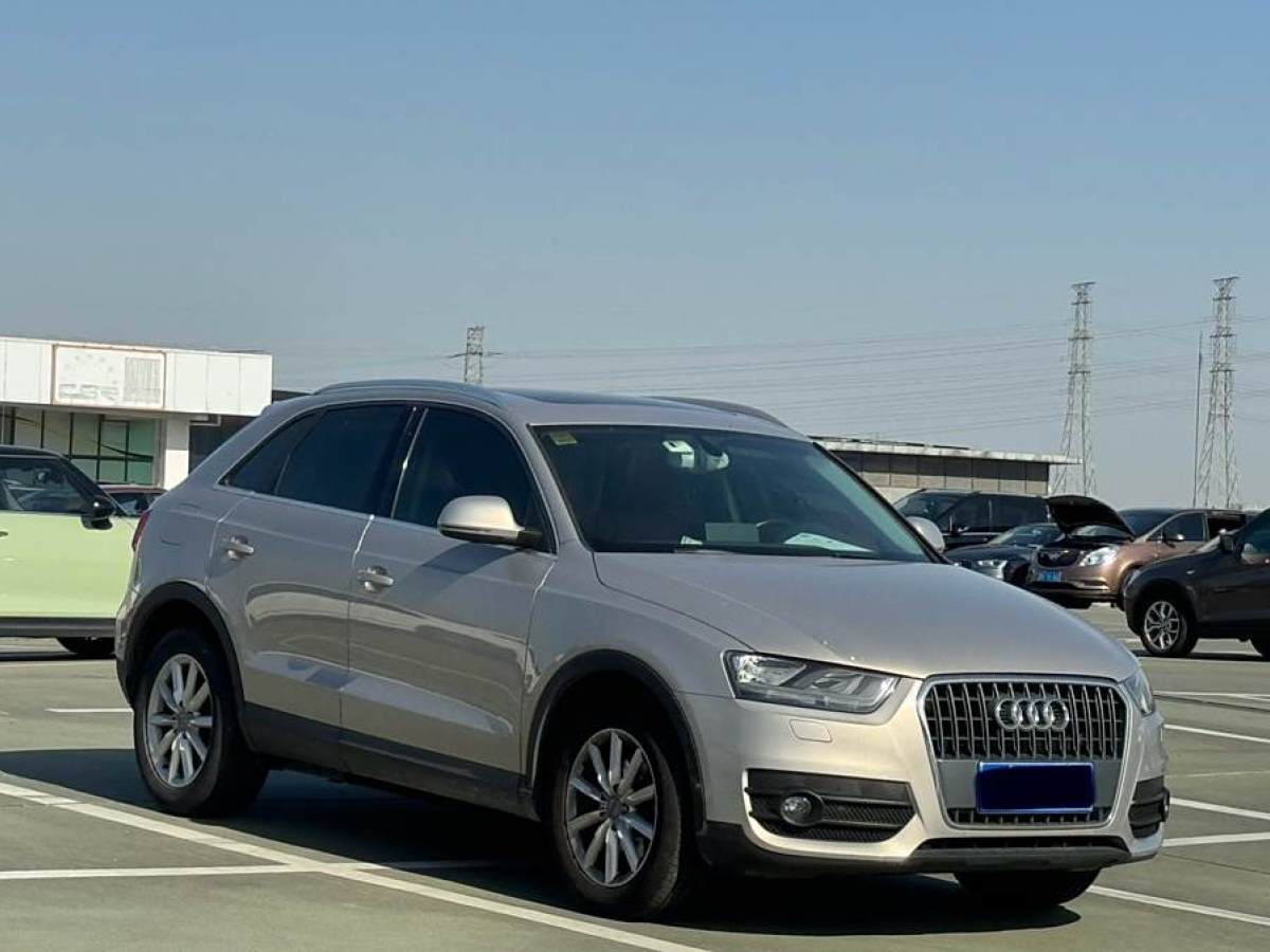 奧迪 奧迪Q3  2015款 30 TFSI 進(jìn)取型圖片