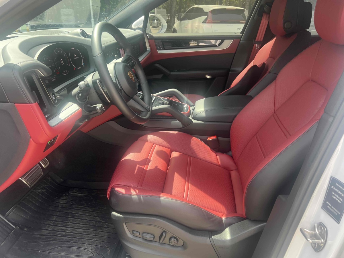 保時(shí)捷 Cayenne  2024款 Cayenne Coupé 3.0T圖片
