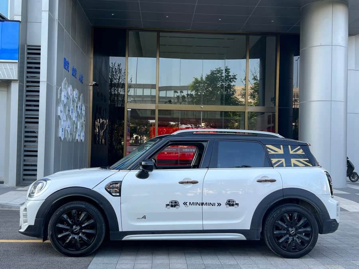 MINI COUNTRYMAN  2023款 1.5T COOPER ALL4 鑒賞家圖片