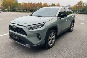 RAV4荣放 丰田  2.0L CVT两驱风尚版 国VI