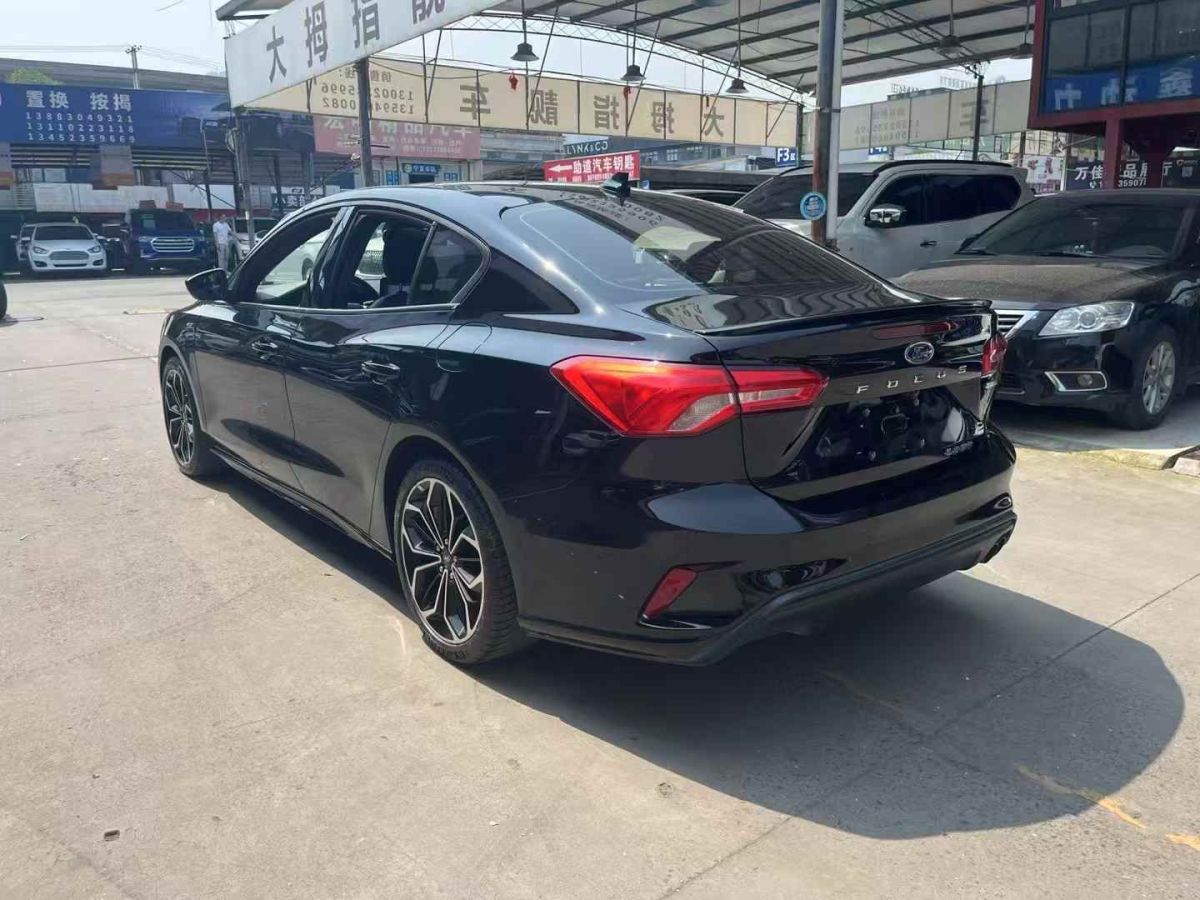福特 福克斯  2020款 三廂 EcoBoost 180 自動ST Line圖片