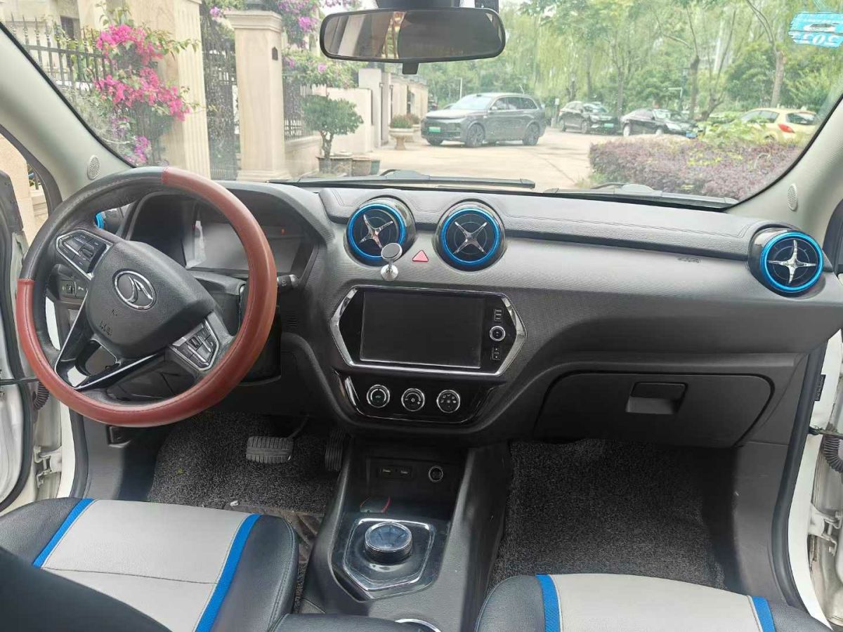 東南 DX3  2018款 1.5L 戶外版 手動尊貴型圖片