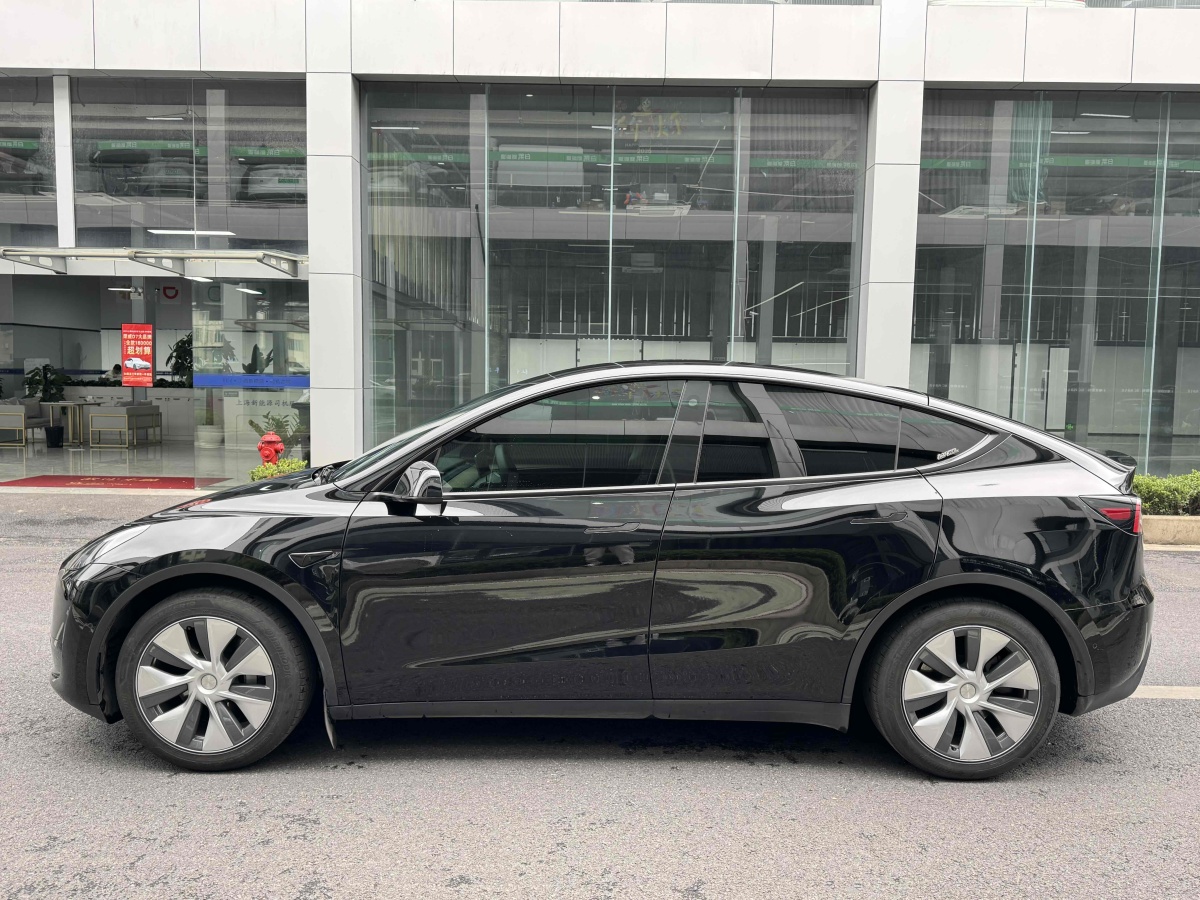 特斯拉 Model 3  2020款 改款 長(zhǎng)續(xù)航后輪驅(qū)動(dòng)版圖片