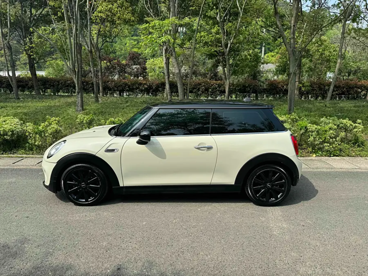 MINI MINI  2016款 1.5T COOPER 先鋒派圖片