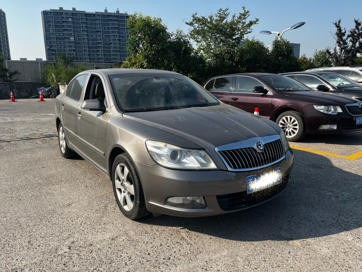 斯柯达 明锐 2010款 1.4tsi dsg逸俊版图片