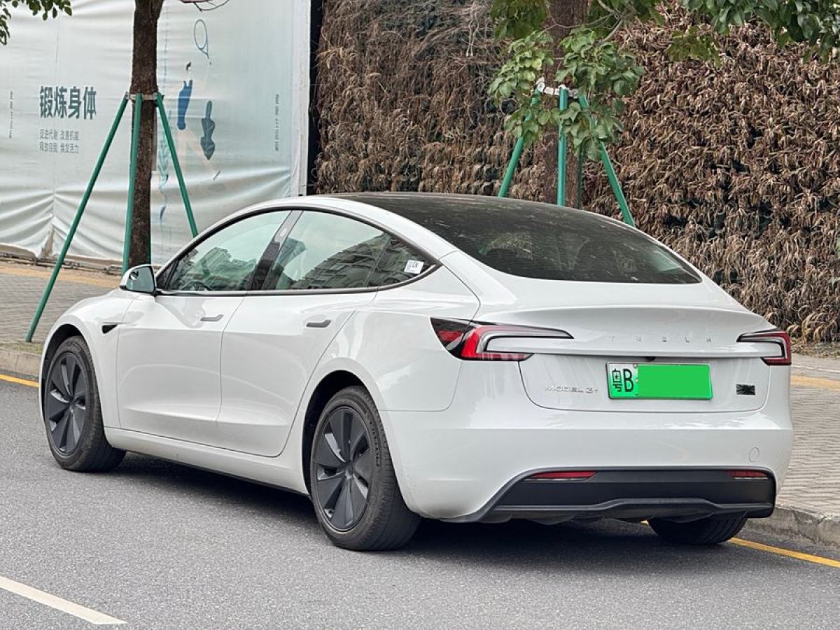 特斯拉 Model Y  2023款 長續(xù)航全輪驅(qū)動版圖片