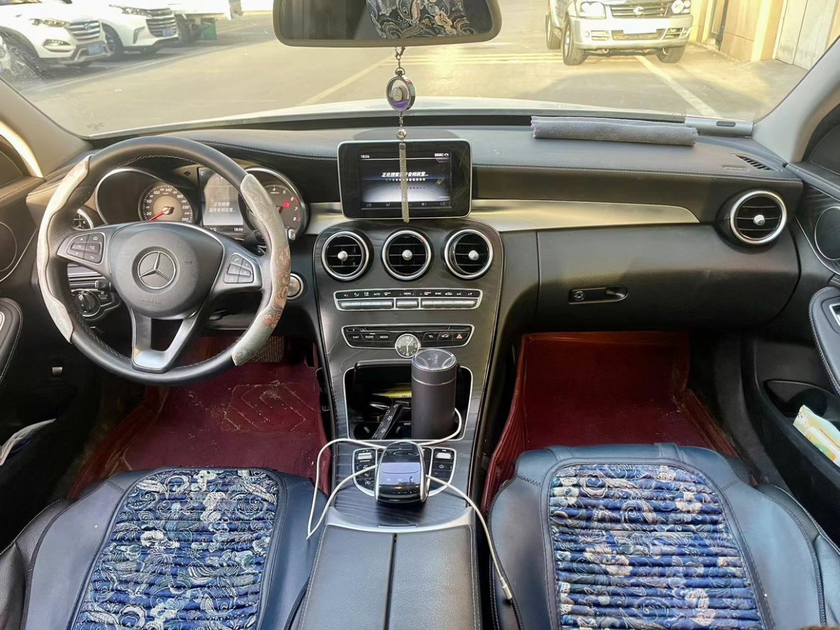 2017年08月奔驰 奔驰C级  2017款 改款 C 180 L 动感型运动版
