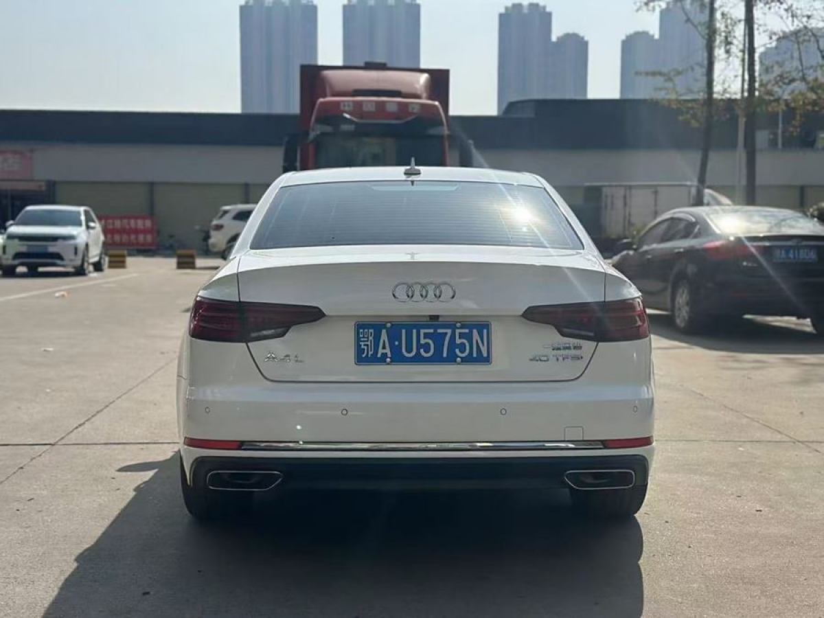 奧迪 奧迪A4L  2019款 40 TFSI 進(jìn)取型 國V圖片