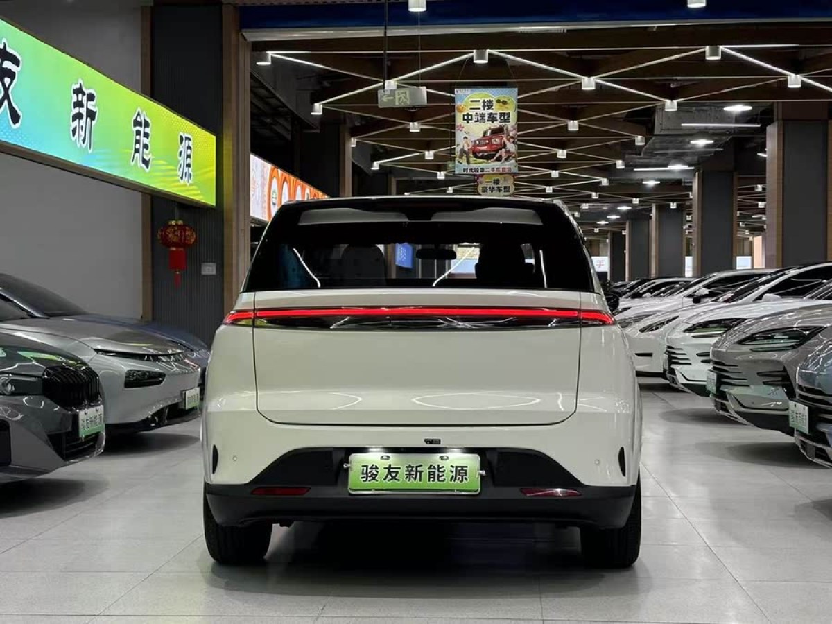 合創(chuàng) 合創(chuàng)Z03  2022款 510km 潮享版 135kW 64.23kWh圖片