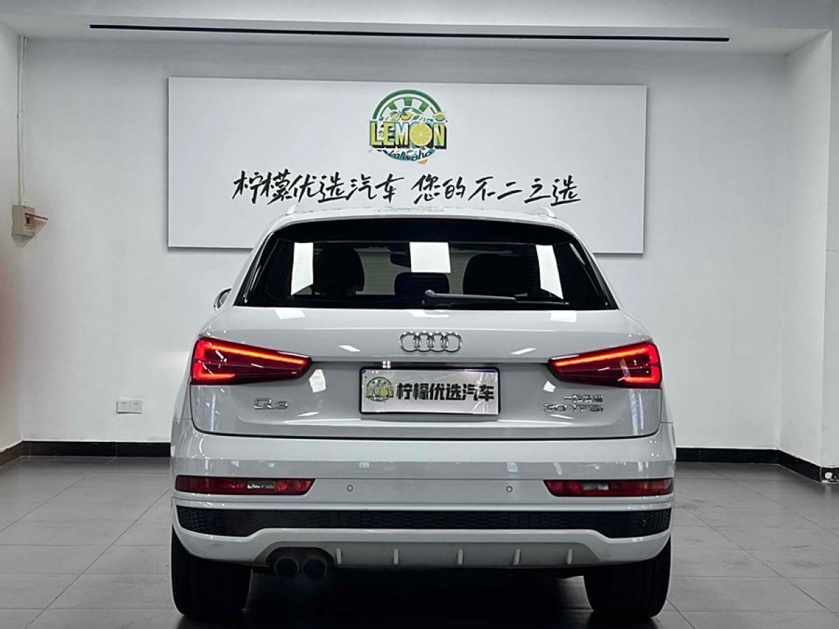 奧迪 奧迪Q3  2018款 30 TFSI 時(shí)尚型典藏版圖片