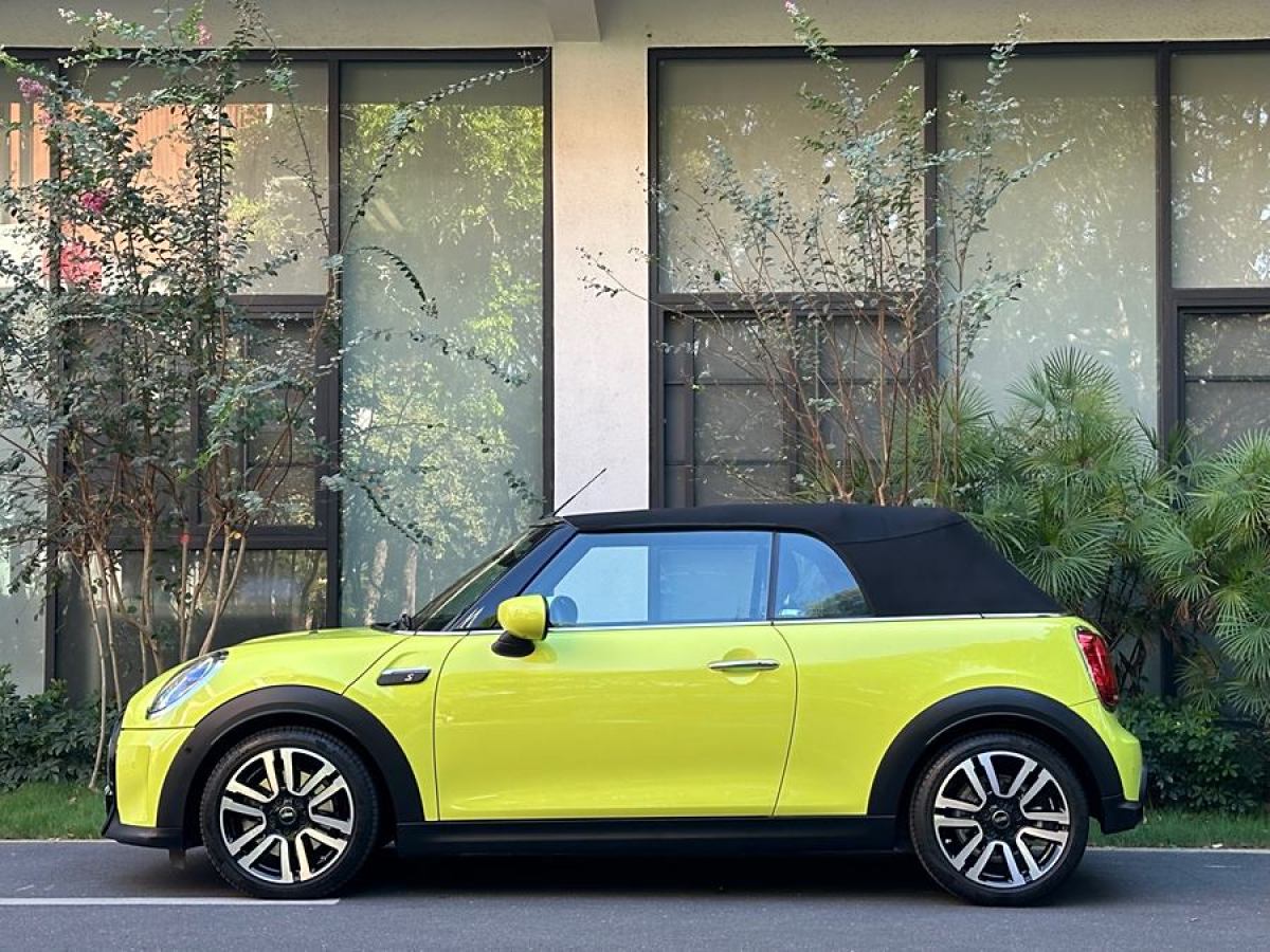 MINI MINI  2022款 改款 2.0T COOPER S CABRIO 經(jīng)典派圖片