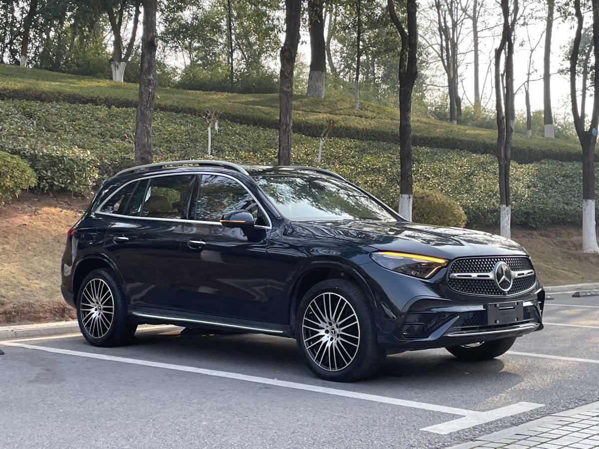 2023年4月奔馳 奔馳GLC  2024款 GLC 300 L 4MATIC 豪華型 7座