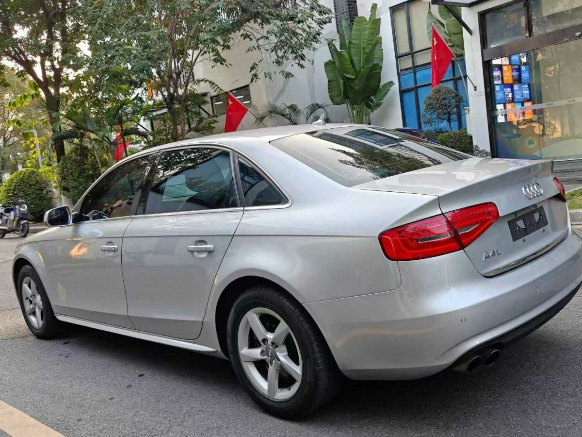 奧迪 奧迪A4L  2012款 2.0 TFSI 自動(dòng)技術(shù)型圖片