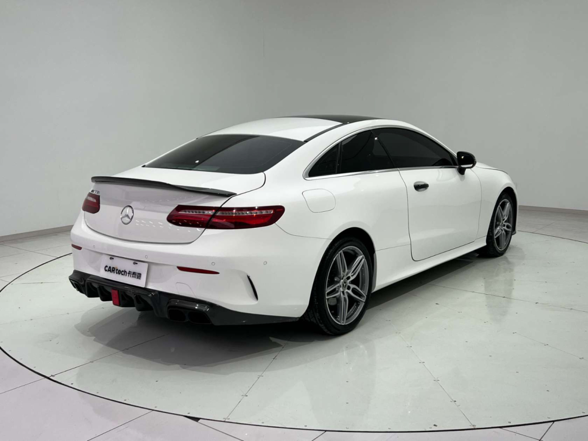 奔馳 奔馳E級  2018款 E 200 4MATIC 轎跑車圖片