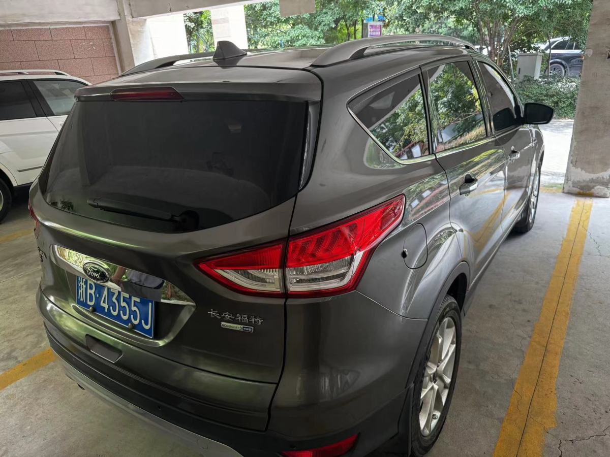 福特 翼虎  2013款 2.0L GTDi 四驅(qū)尊貴型圖片