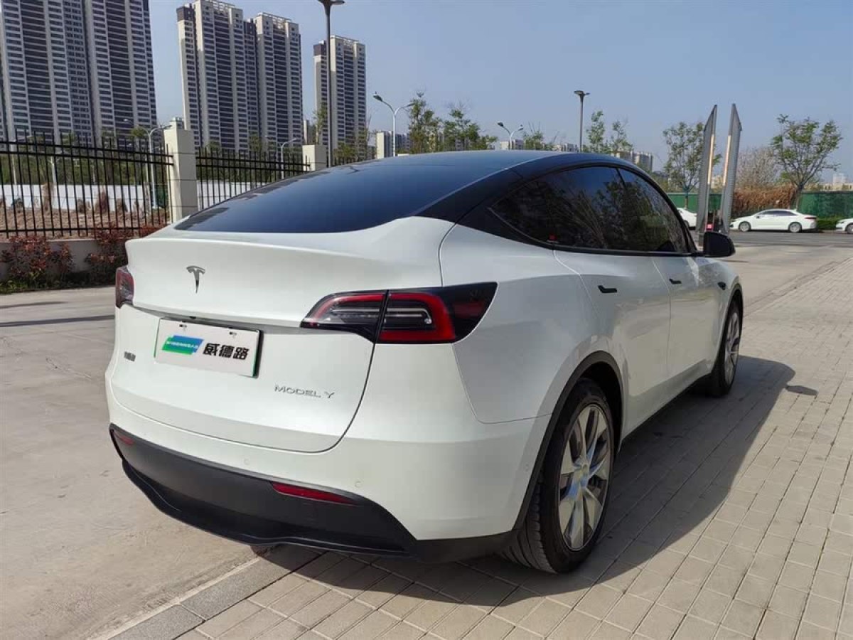 特斯拉 Model Y  2022款 改款 后輪驅(qū)動版圖片