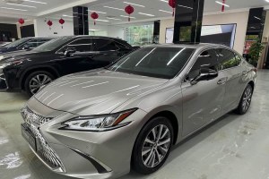 ES 雷克薩斯 200 卓越版